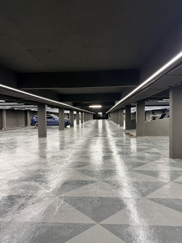 Hollywood Street Parking
