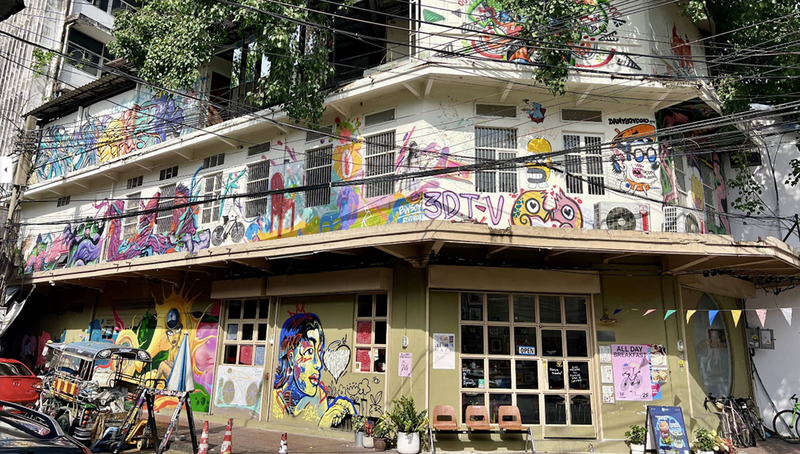 Meeting point — HUGS SONGWAT CAFE